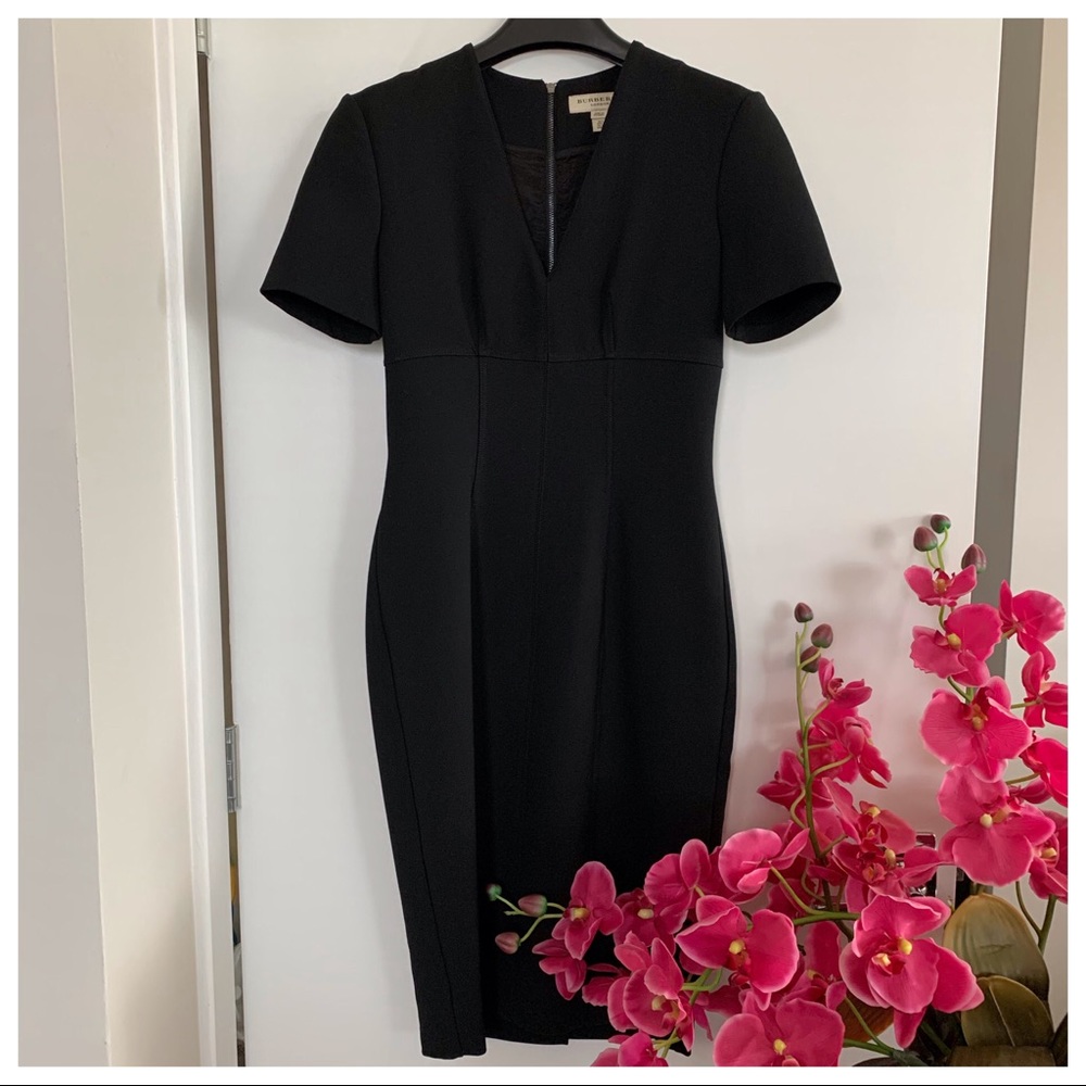 NWOT⚜️ Burberry London Black Dress